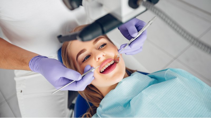 Higiene dental y ortodoncia invisible: ¿Cómo lograrlo?