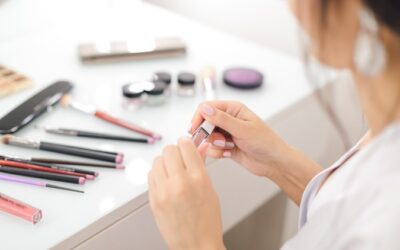 Truco en tendencia para borrar las ojeras