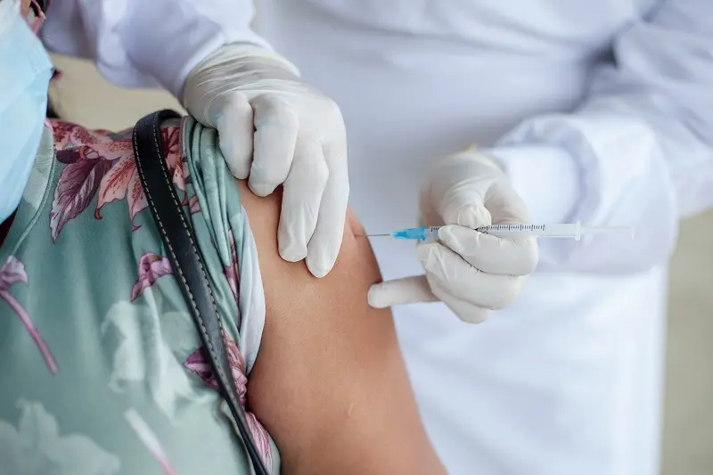 Vacunación: el medio más eficaz para prevenir el contagio