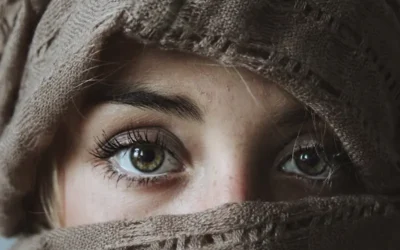 Instrucciones para usar lagrimas artificiales para ojos secos