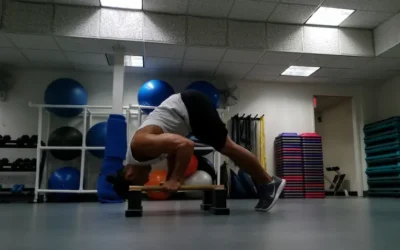 Pike Push-up: ejercicio de calistenia para aumentar fuerza y masa muscular en los hombros
