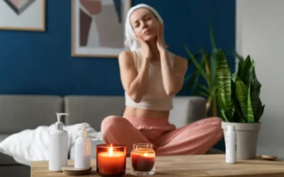 Maravillosos ejercicios de yoga facial para reducir la papada