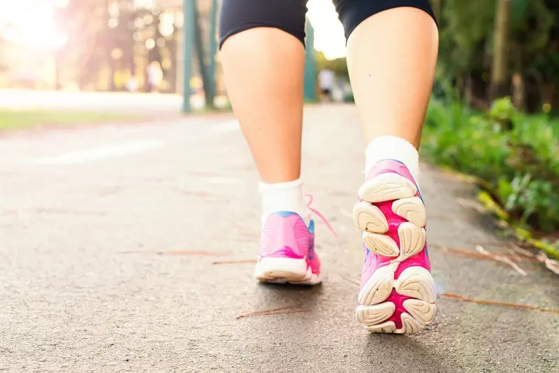 Algunos beneficios de caminar