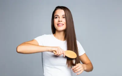 Cómo debemos peinarnos para evitar la caída del cabello