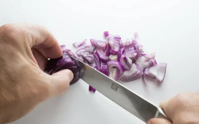 Comer cebolla: beneficios que aporta a la salud, que tal vez no sabías