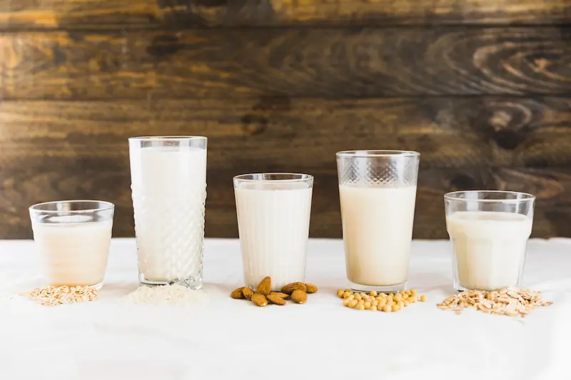 ¿Qué bebida vegetal elegir para sustituir la leche de vaca?
