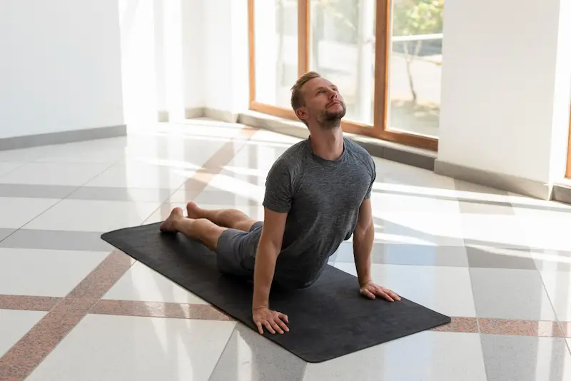 ¿Qué beneficios tiene el yoga para el corazón?