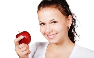Comer manzanas estimula la formación de nuevas neuronas, según estudio