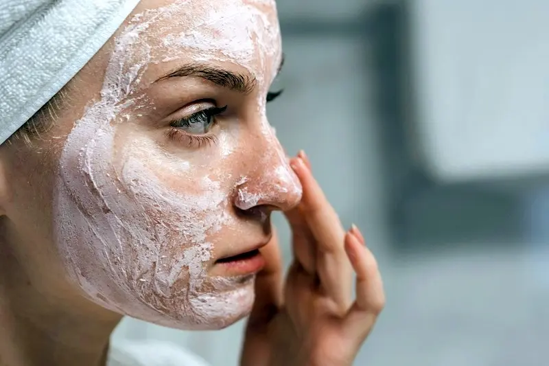 Mascarilla de bicarbonato de sodio para un cutis libre de grasa (+video)