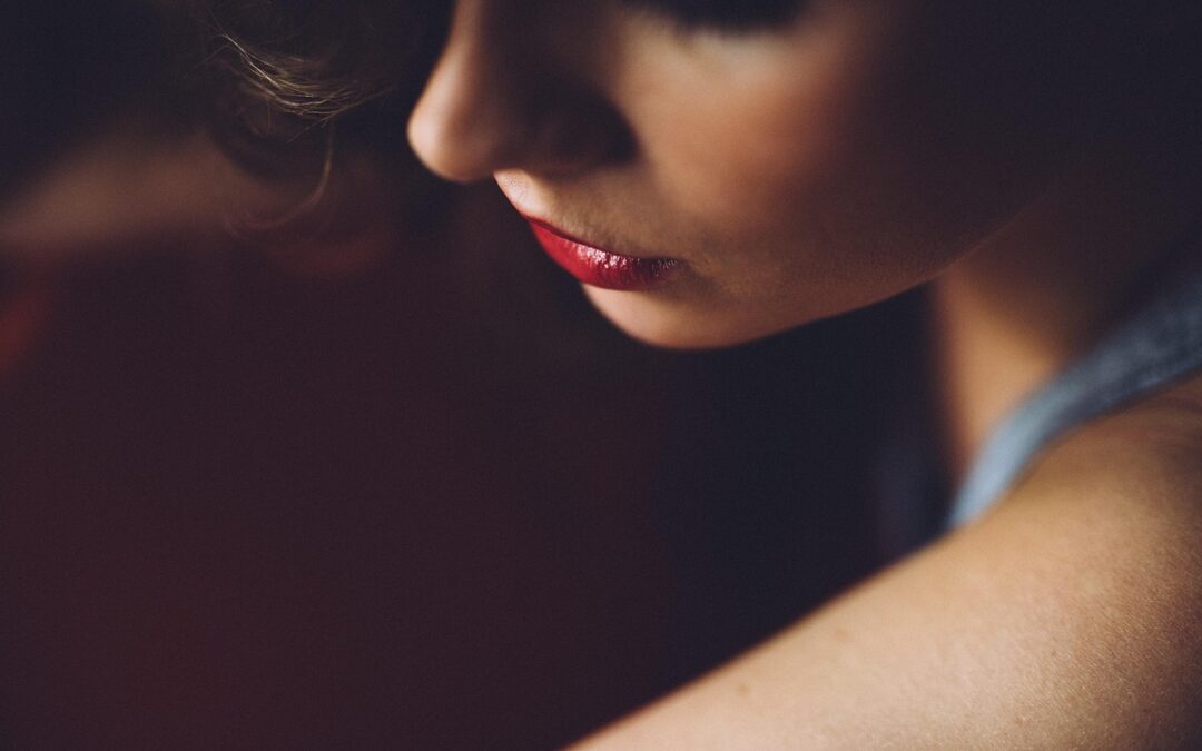 Labios rejuvenecidos: ciencia y armonía con ácido hialurónico