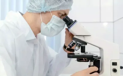 Cáncer colorrectal en jóvenes: la huella de una toxina bacteriana infantil