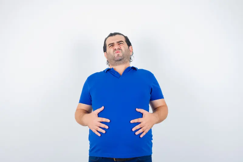 Adiós a la hinchazón: 5 remedios naturales para un abdomen plano y confortable