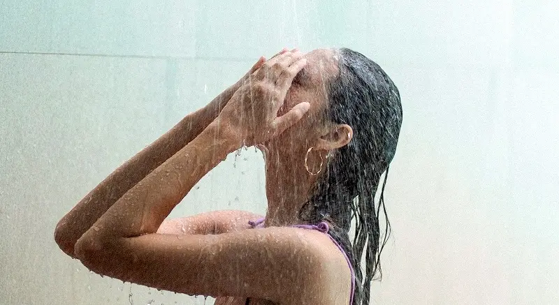 La ducha: ¿Qué momento es mejor, por la mañana o en la noche?