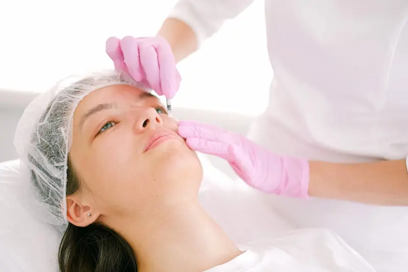 Ácido hialurónico: ¿Existe un límite de edad para rejuvenecer?