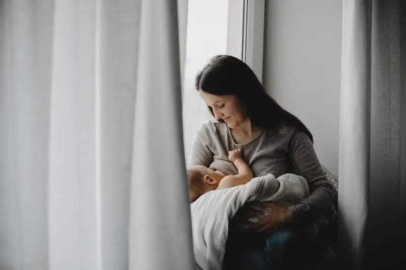 Nutrición en la mujer lactante: Pilar para la salud de la madre y el bebé