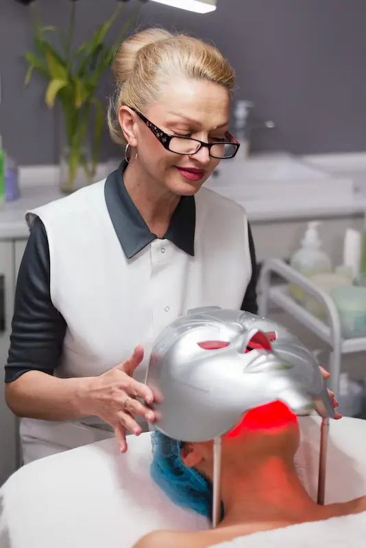 mascarilla facial LED