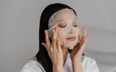 El arte de la mascarilla coreana: Trucos de experto para una piel de porcelana y poros invisibles